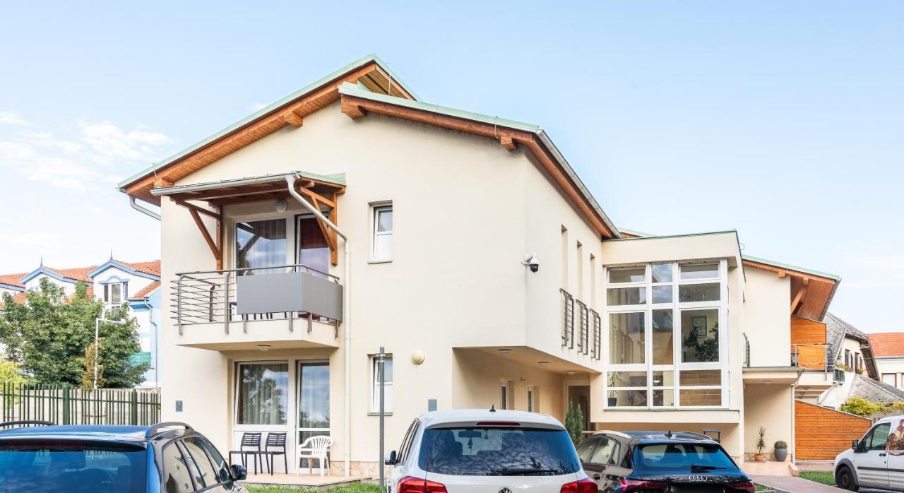 Aqua Hotel Termal Mosonmagyarovar Exterior photo