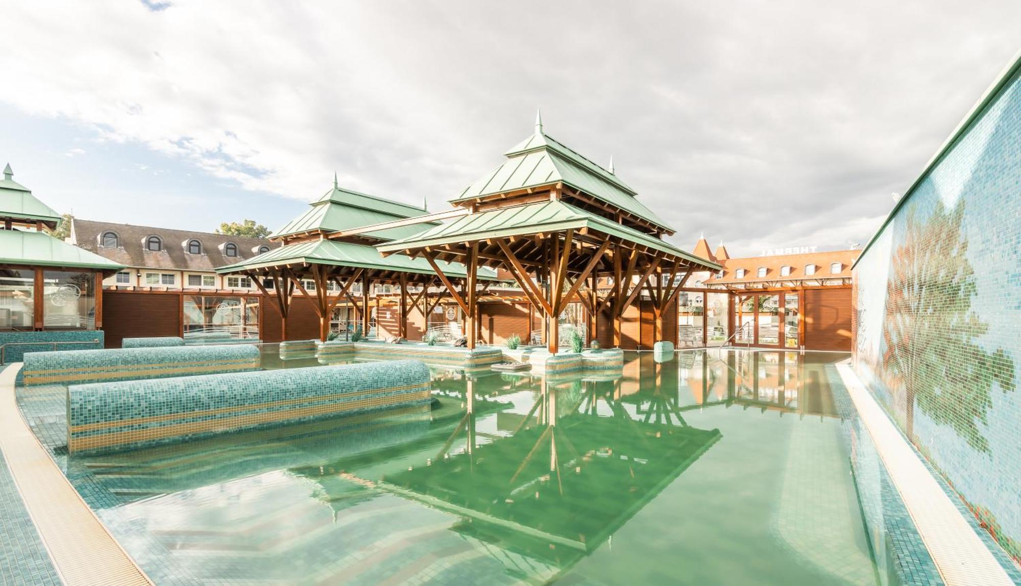 Aqua Hotel Termal Mosonmagyarovar Exterior photo