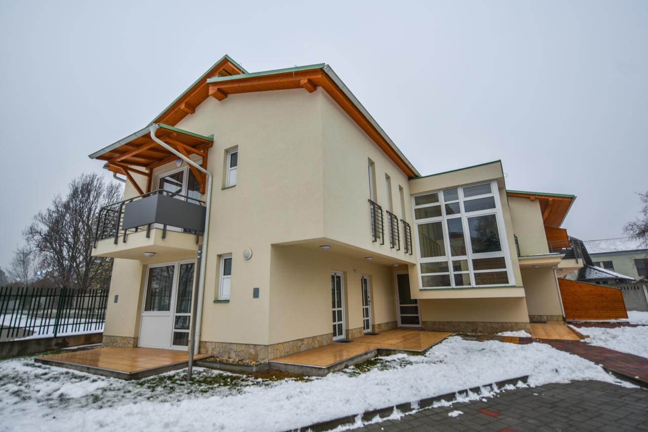 Aqua Hotel Termal Mosonmagyarovar Exterior photo